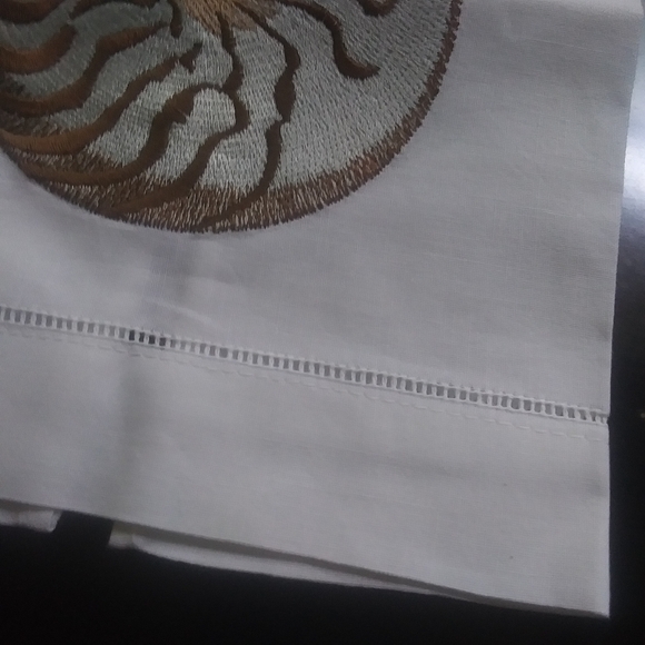 Nautilus Shell Embroidered Towel, NWT - Picture 3 of 6